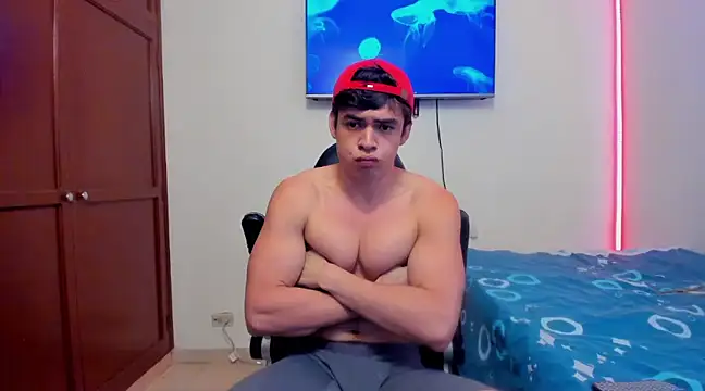 Snapshot of Lucian_Gomez_ chatting on March 4, 2025, 1:28 pm Lucian Gomez  online show from March 4, 2025, 1:28 pm