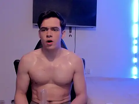Snapshot of Lucian_Gomez_ chatting on October 11, 2025, 3:07 am Lucian Gomez  online show from October 11, 2025, 3:07 am