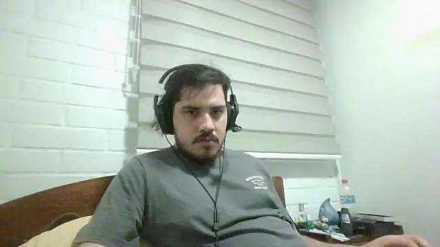 hung weeb online show from April 1, 2026, 3:19 am