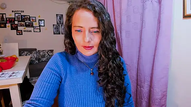 emma luxy online show from February 6, 2026, 11:45 pm