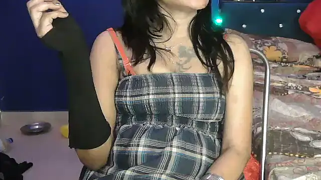 Snapshot of JannatDoll1 chatting on November 10, 2025, 9:20 pm JannatDoll1 online show from November 10, 2025, 9:20 pm