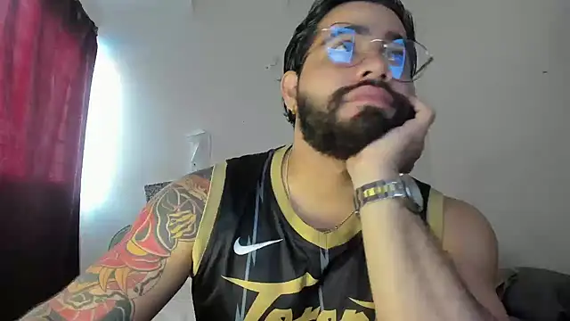 Snapshot of _Coddygold_ chatting on February 24, 2025, 12:26 pm Coddygold online show from February 24, 2025, 12:26 pm