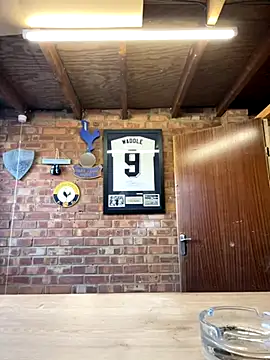 Snapshot of Garry831 chatting on October 28, 2025, 11:53 am Garry831 online show from October 28, 2025, 11:53 am