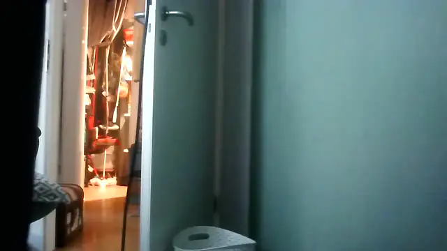 Snapshot of ralf6644 chatting on November 10, 2025, 2:55 pm ralf6644 online show from November 10, 2025, 2:55 pm