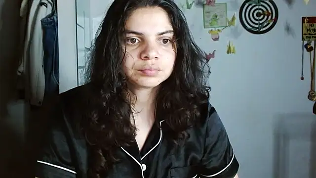 Nikkykora15 online show from April 15, 2026, 1:55 am