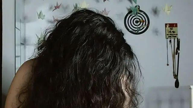 Snapshot of Nikkykora15 chatting on February 4, 2026, 1:00 am Nikkykora15 online show from February 4, 2026, 1:00 am