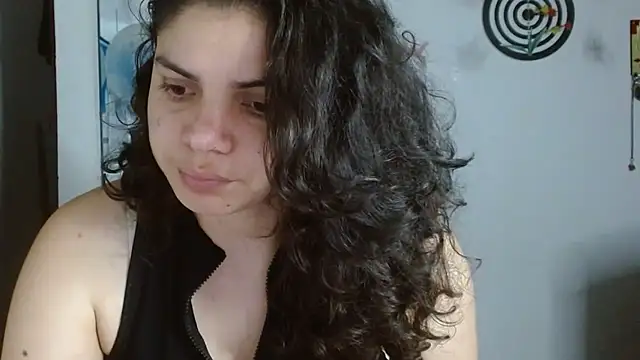 Snapshot of Nikkykora15 chatting on February 14, 2026, 2:34 am Nikkykora15 online show from February 14, 2026, 2:34 am