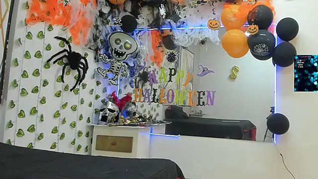 ChoreyTaiylor online show from October 9, 2025, 2:06 pm