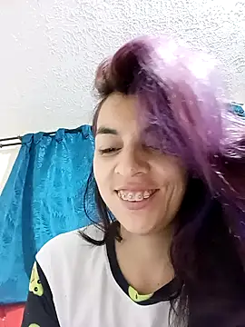 Snapshot of julieth_sex1 chatting on January 29, 2025, 4:05 am julieth sex1 online show from January 29, 2025, 4:05 am