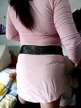 Snapshot of Alyona21 chatting on November 23, 2025, 3:33 pm Alyona21 online show from November 23, 2025, 3:33 pm