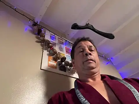 livespanishcouple online show from December 25, 2024, 10:27 pm