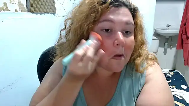Snapshot of squirt322bbw chatting on April 23, 2026, 7:37 pm squirt322bbw online show from April 23, 2026, 7:37 pm