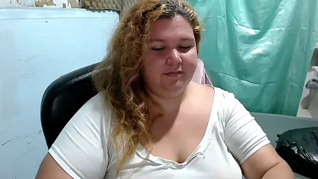 Snapshot of squirt322bbw chatting on April 8, 2026, 3:35 pm squirt322bbw online show from April 8, 2026, 3:35 pm