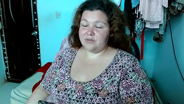 Snapshot of squirt322bbw chatting on December 14, 2025, 4:56 pm squirt322bbw online show from December 14, 2025, 4:56 pm