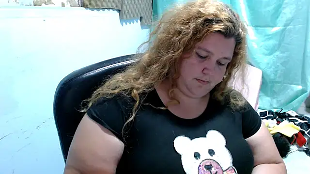 Snapshot of squirt322bbw chatting on April 3, 2026, 6:47 pm squirt322bbw online show from April 3, 2026, 6:47 pm