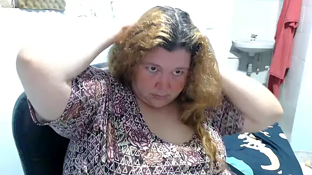 Snapshot of squirt322bbw chatting on May 3, 2026, 3:48 pm squirt322bbw online show from May 3, 2026, 3:48 pm
