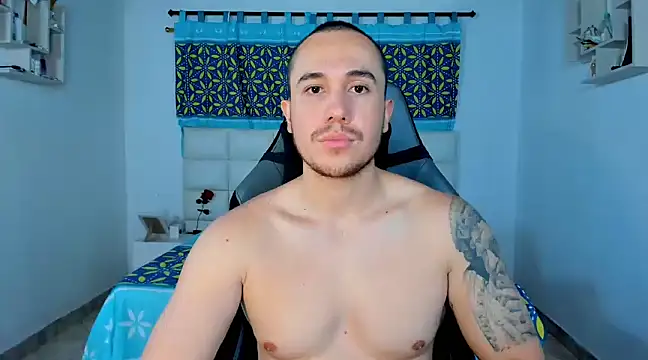 Snapshot of juan__jimenez chatting on February 21, 2025, 11:32 pm juan jimenez online show from February 21, 2025, 11:32 pm
