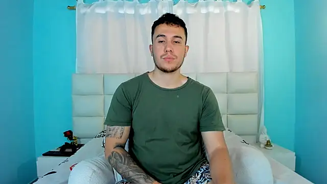 Snapshot of juan__jimenez chatting on September 16, 2025, 8:43 pm juan jimenez online show from September 16, 2025, 8:43 pm
