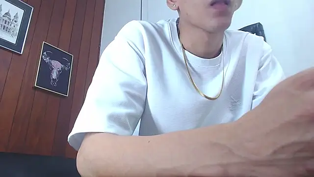 Snapshot of GaboReyes chatting on February 4, 2025, 7:51 am GaboReyes online show from February 4, 2025, 7:51 am