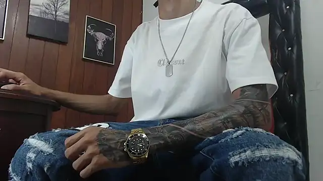 Snapshot of GaboReyes chatting on September 10, 2025, 3:27 am GaboReyes online show from September 10, 2025, 3:27 am