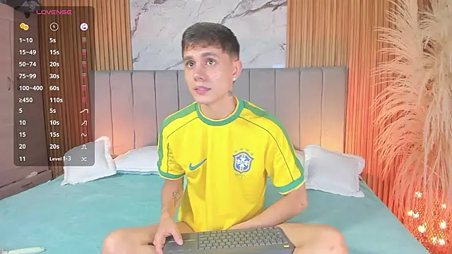 Snapshot of DustinLevine chatting on March 26, 2026, 12:53 am DustinLevine online show from March 26, 2026, 12:53 am