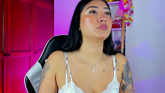 Snapshot of eymy-hadid chatting on October 10, 2025, 2:40 pm eymy-hadid online show from October 10, 2025, 2:40 pm