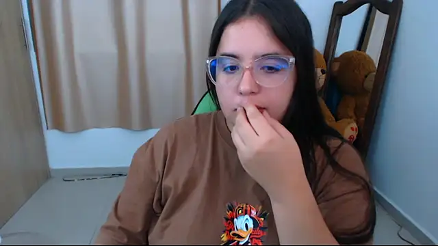  alicia z online show from February 23, 2025, 8:11 pm