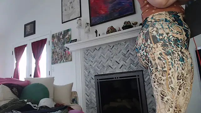 Snapshot of AuroraWillows chatting on March 18, 2025, 8:48 pm AuroraWillows online show from March 18, 2025, 8:48 pm