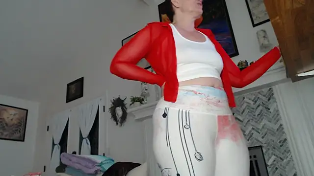 Snapshot of AuroraWillows chatting on November 17, 2025, 11:58 am AuroraWillows online show from November 17, 2025, 11:58 am