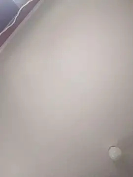 Snapshot of SnoopJjuu chatting on February 21, 2026, 8:33 pm SnoopJjuu online show from February 21, 2026, 8:33 pm