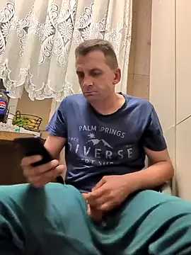 Snapshot of bajka76 chatting on September 25, 2025, 3:45 am bajka76 online show from September 25, 2025, 3:45 am