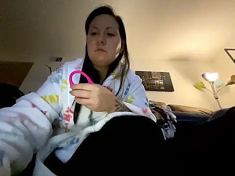 Snapshot of ImpressYouDaily chatting on December 2, 2025, 11:56 am ImpressYouDaily online show from December 2, 2025, 11:56 am