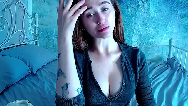 Snapshot of millllina chatting on October 18, 2025, 1:07 am millllina online show from October 18, 2025, 1:07 am