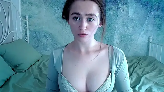 millllina online show from May 13, 2026, 10:33 am