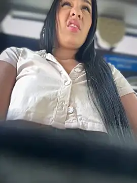 Snapshot of __IRIS__ chatting on February 19, 2026, 5:32 pm IRIS online show from February 19, 2026, 5:32 pm