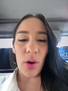 Snapshot of __IRIS__ chatting on March 3, 2026, 6:15 pm IRIS online show from March 3, 2026, 6:15 pm