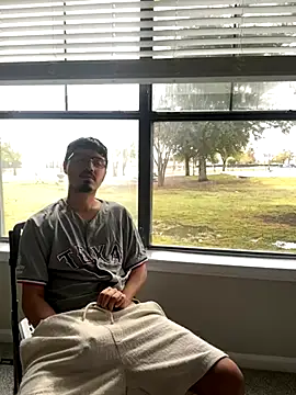 Snapshot of Bbyboyivan chatting on November 30, 2025, 7:14 pm Bbyboyivan online show from November 30, 2025, 7:14 pm