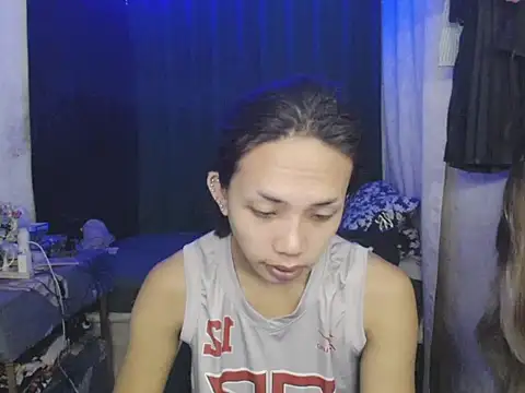 Snapshot of MirabelleNotch chatting on April 26, 2026, 4:59 pm MirabelleNotch online show from April 26, 2026, 4:59 pm