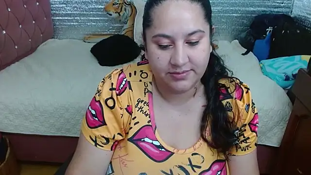 Snapshot of EMILY-NESSA chatting on May 11, 2026, 2:45 pm EMILY-NESSA online show from May 11, 2026, 2:45 pm