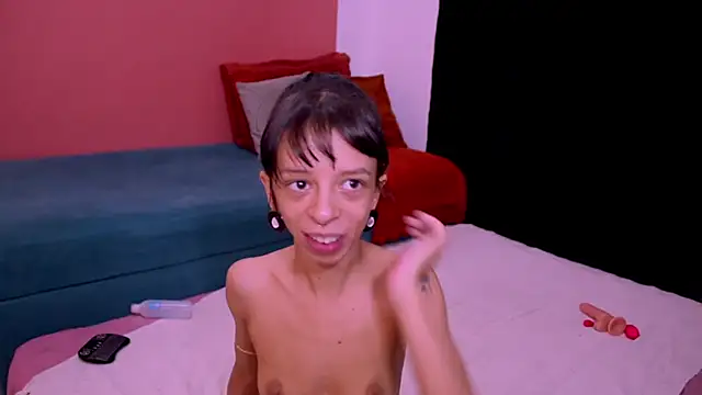 Mia Couple online show from September 11, 2025, 1:55 pm