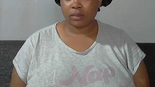 Snapshot of Sexy-queen99xx chatting on December 5, 2025, 5:39 am Sexy-queen99xx online show from December 5, 2025, 5:39 am