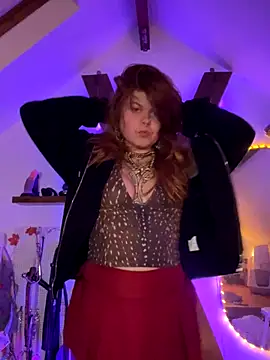 Snapshot of Yukinky chatting on December 2, 2025, 6:42 pm Yukinky online show from December 2, 2025, 6:42 pm