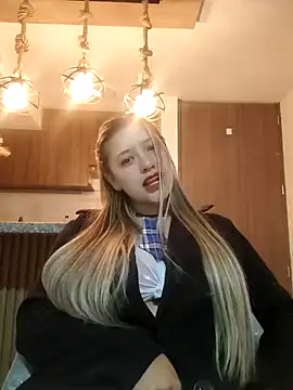 alana 69 online show from April 7, 2026, 12:01 am