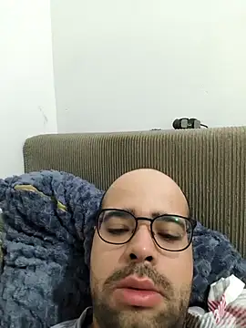 Snapshot of Gian7070 chatting on January 16, 2026, 9:13 am Gian7070 online show from January 16, 2026, 9:13 am