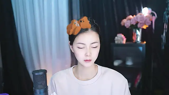 Snapshot of Ocean--Lili chatting on March 17, 2025, 2:12 pm Ocean--Lili online show from March 17, 2025, 2:12 pm