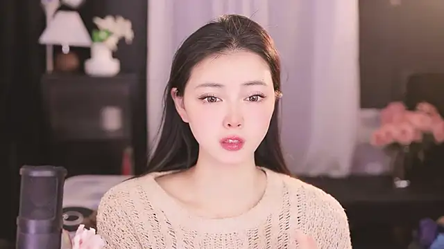 Snapshot of Ocean--Lili chatting on February 17, 2025, 2:06 pm Ocean--Lili online show from February 17, 2025, 2:06 pm