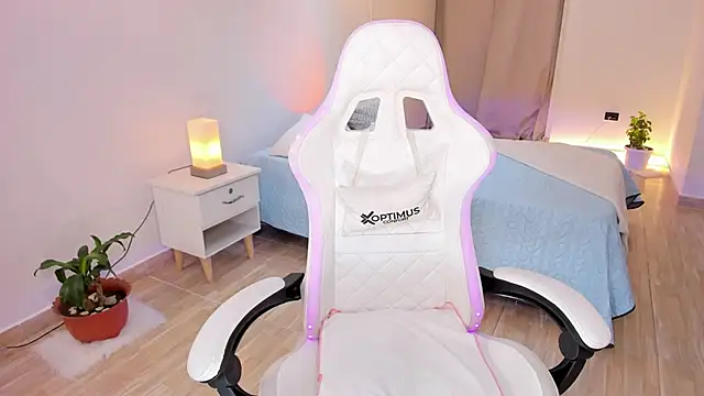 carleee winter online show from November 29, 2025, 12:33 am