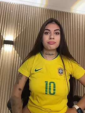 Sarasanders 4 online show from November 5, 2025, 4:04 am