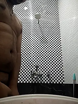 Snapshot of thebrownboi01 chatting on April 6, 2026, 1:56 am thebrownboi01 online show from April 6, 2026, 1:56 am