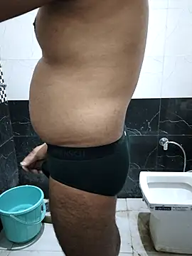 thebrownboi01 online show from November 26, 2025, 1:49 am